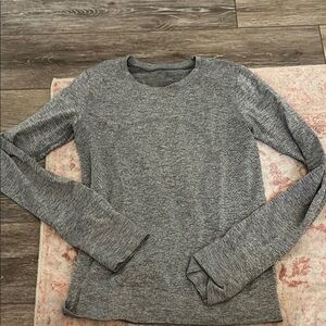 Lululemon grey long sleeved swiftly tech